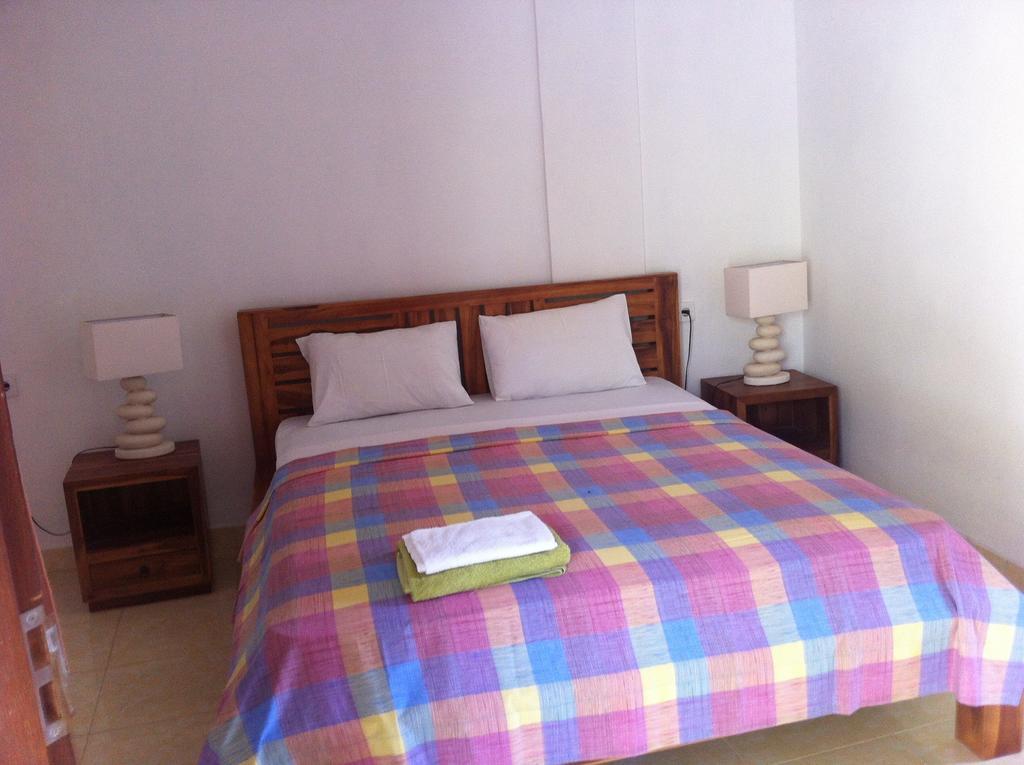 Amed Sari Beach Guesthouse Екстериор снимка