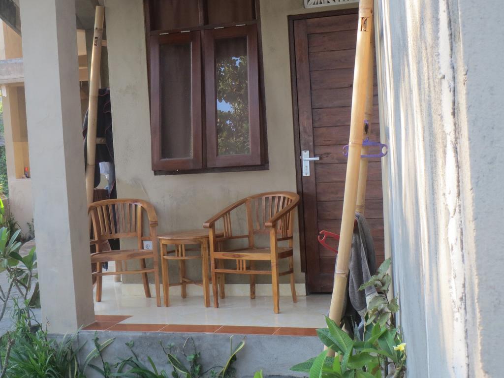 Amed Sari Beach Guesthouse Стая снимка