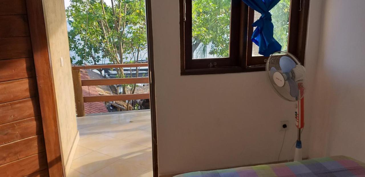 Amed Sari Beach Guesthouse Екстериор снимка